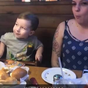 Meet your Posher, Christal